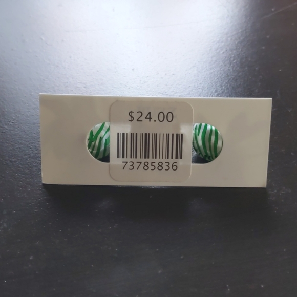 White and Green Double Back Stud - Picture 2 of 4